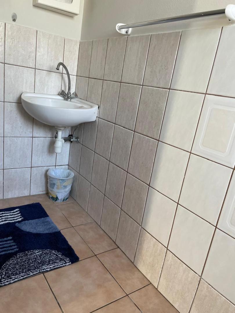 Coastwave Guest House Walvis Bay Bagian luar foto