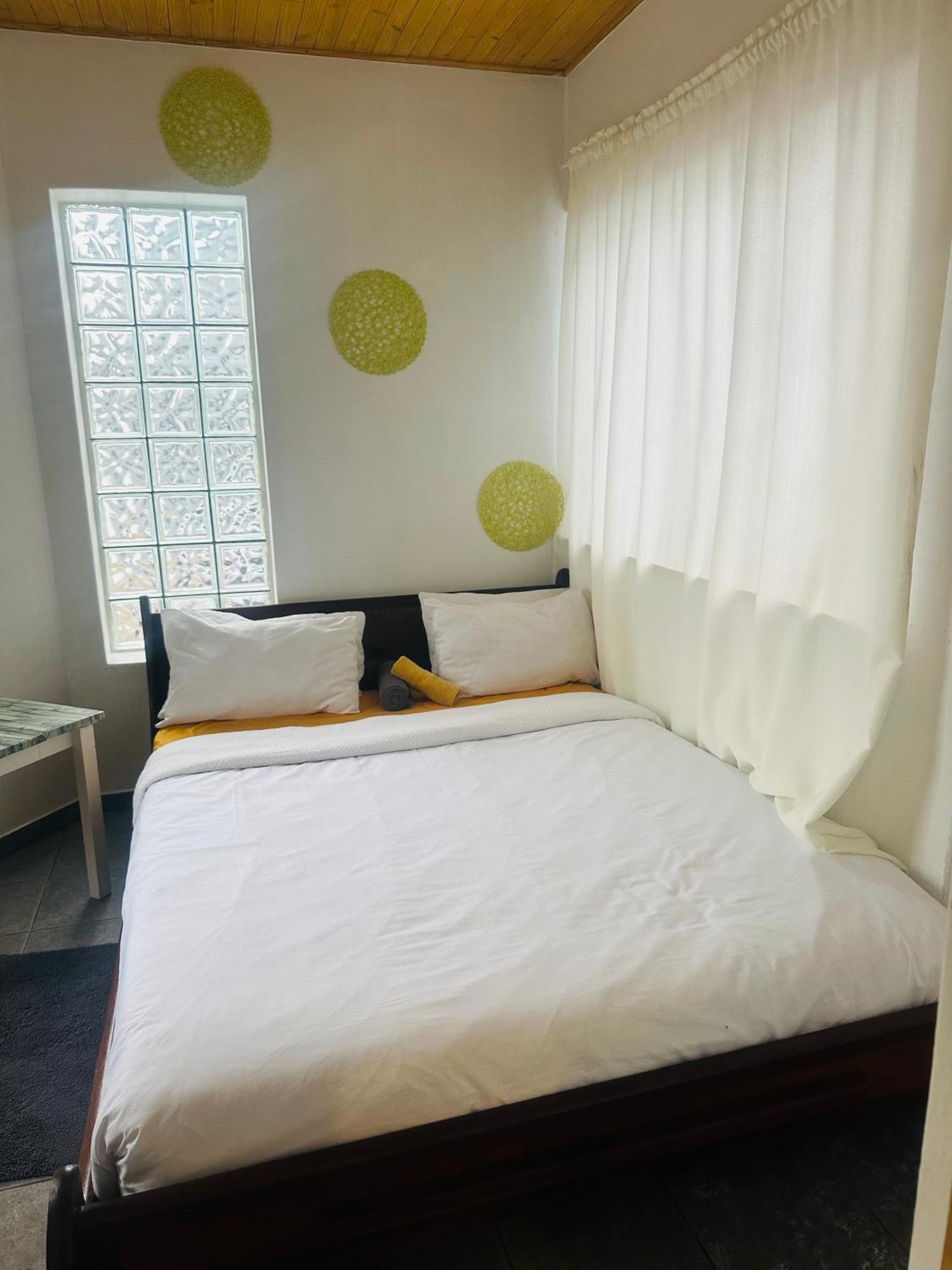 Coastwave Guest House Walvis Bay Bagian luar foto