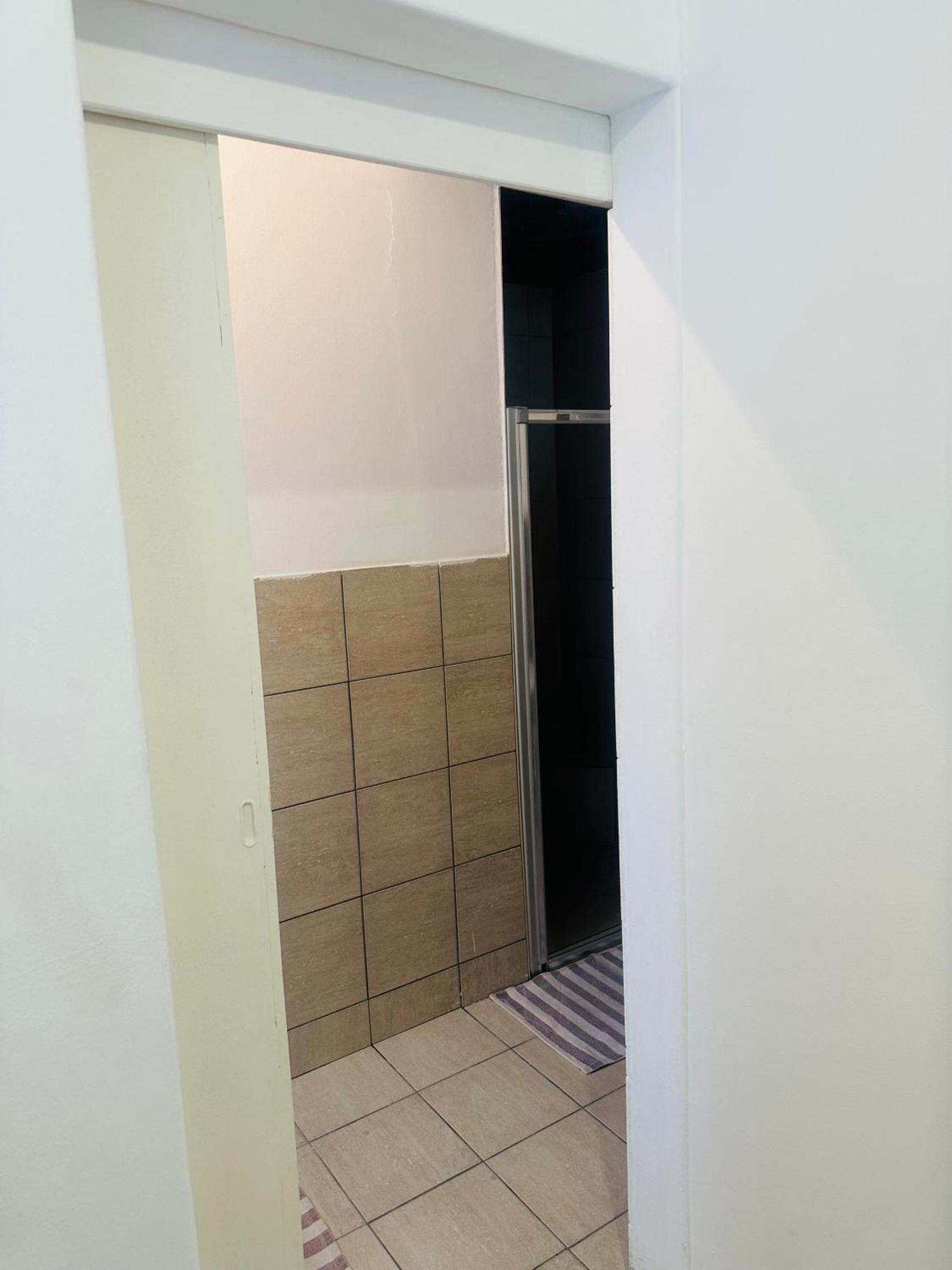 Coastwave Guest House Walvis Bay Bagian luar foto