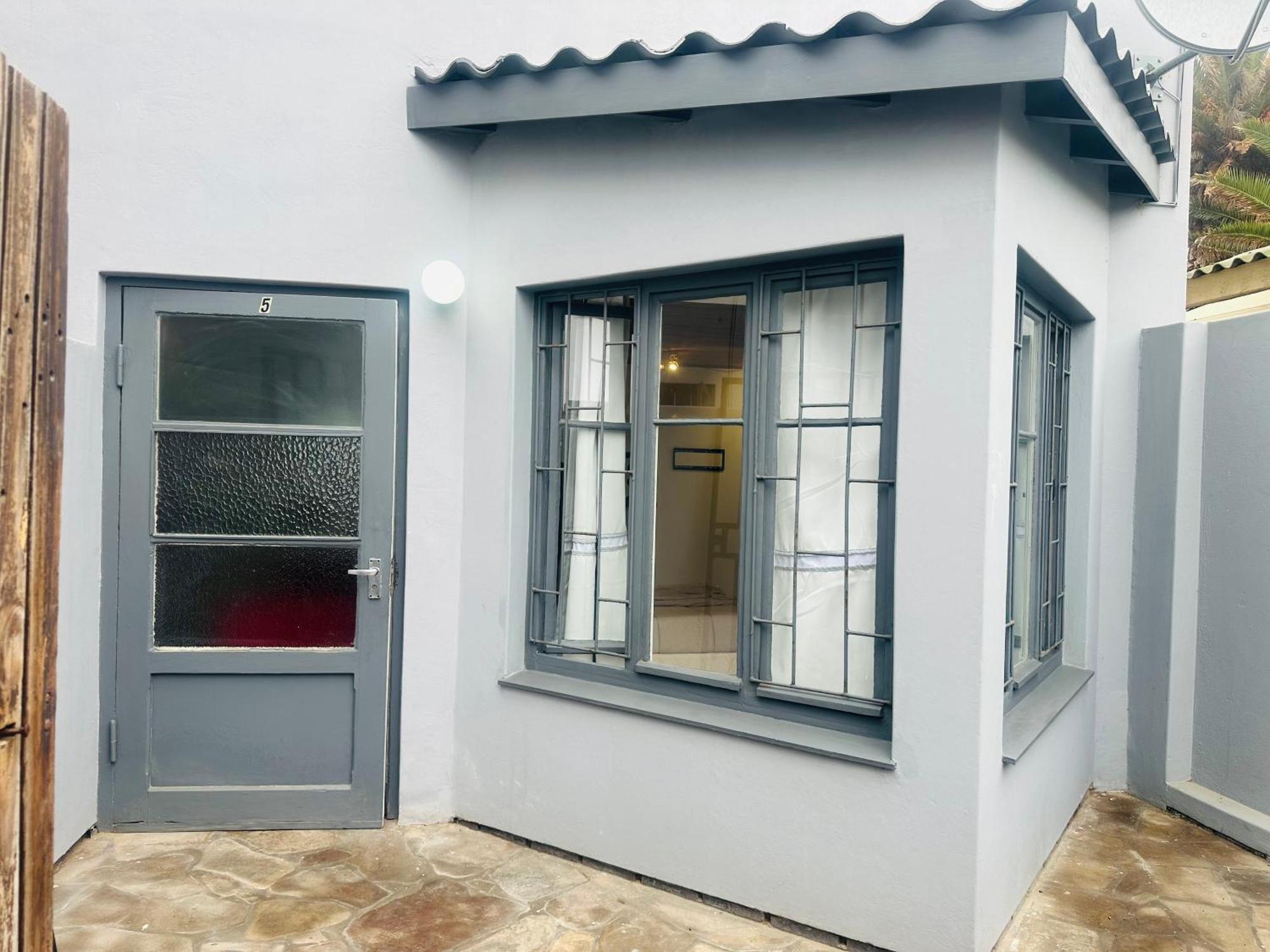 Coastwave Guest House Walvis Bay Bagian luar foto